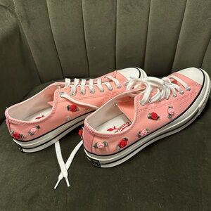 Converse 70 Oxford Valentines Pink w/ Roses